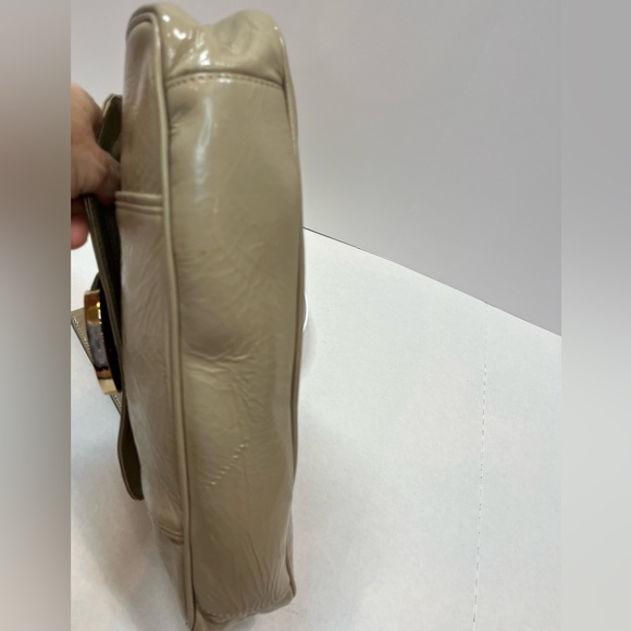 Charles David patent Leather Tan color Clutch/ Wristlet with DustBag! - Picture 5 of 16